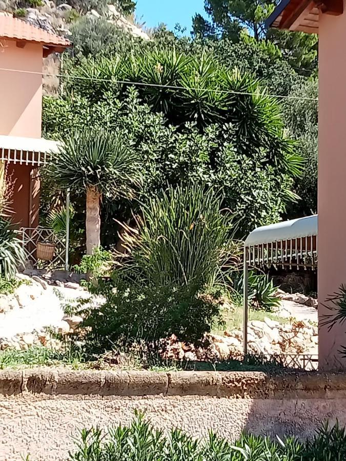 Villa Paladino Solunto Санта Флавия Екстериор снимка