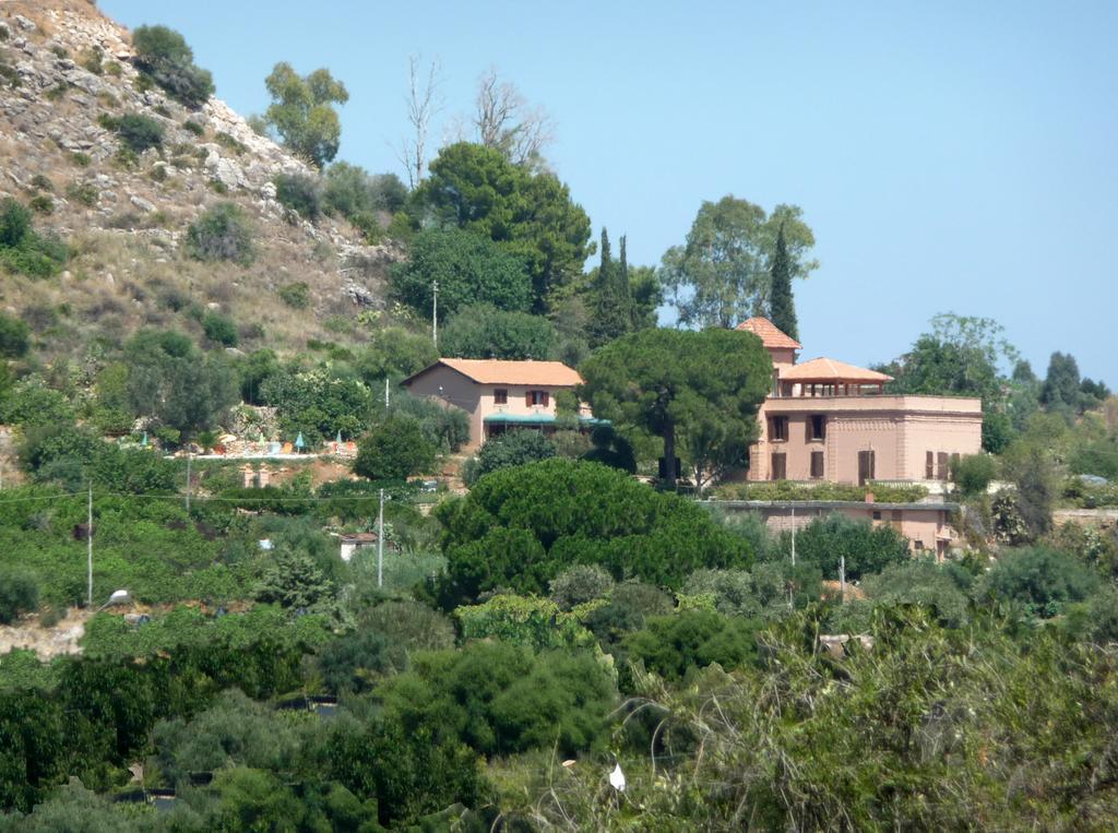 Villa Paladino Solunto Санта Флавия Екстериор снимка