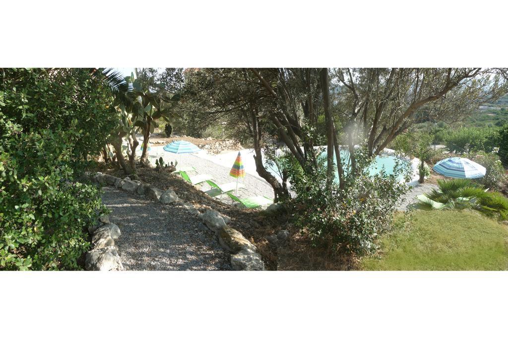 Villa Paladino Solunto Санта Флавия Екстериор снимка