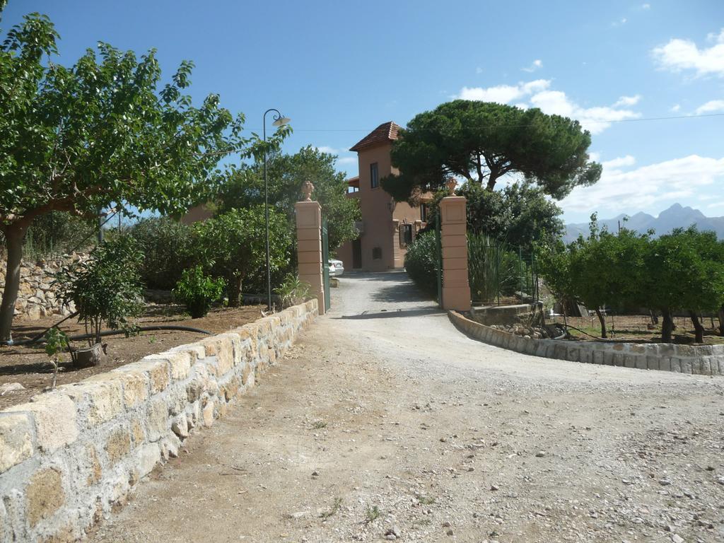 Villa Paladino Solunto Санта Флавия Екстериор снимка