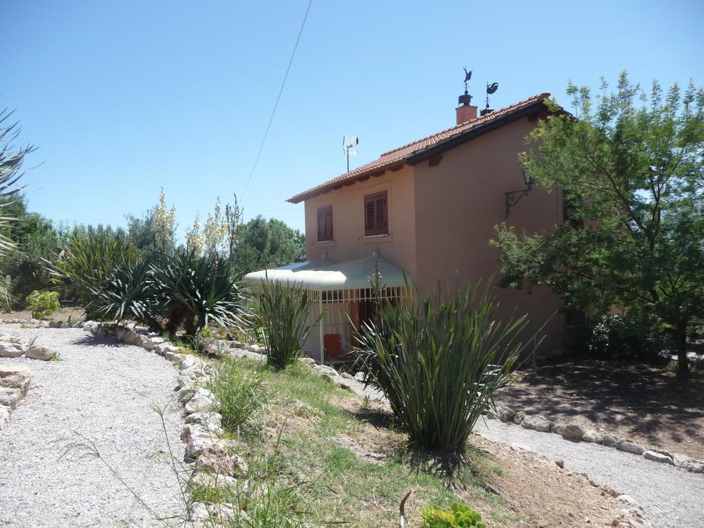 Villa Paladino Solunto Санта Флавия Екстериор снимка