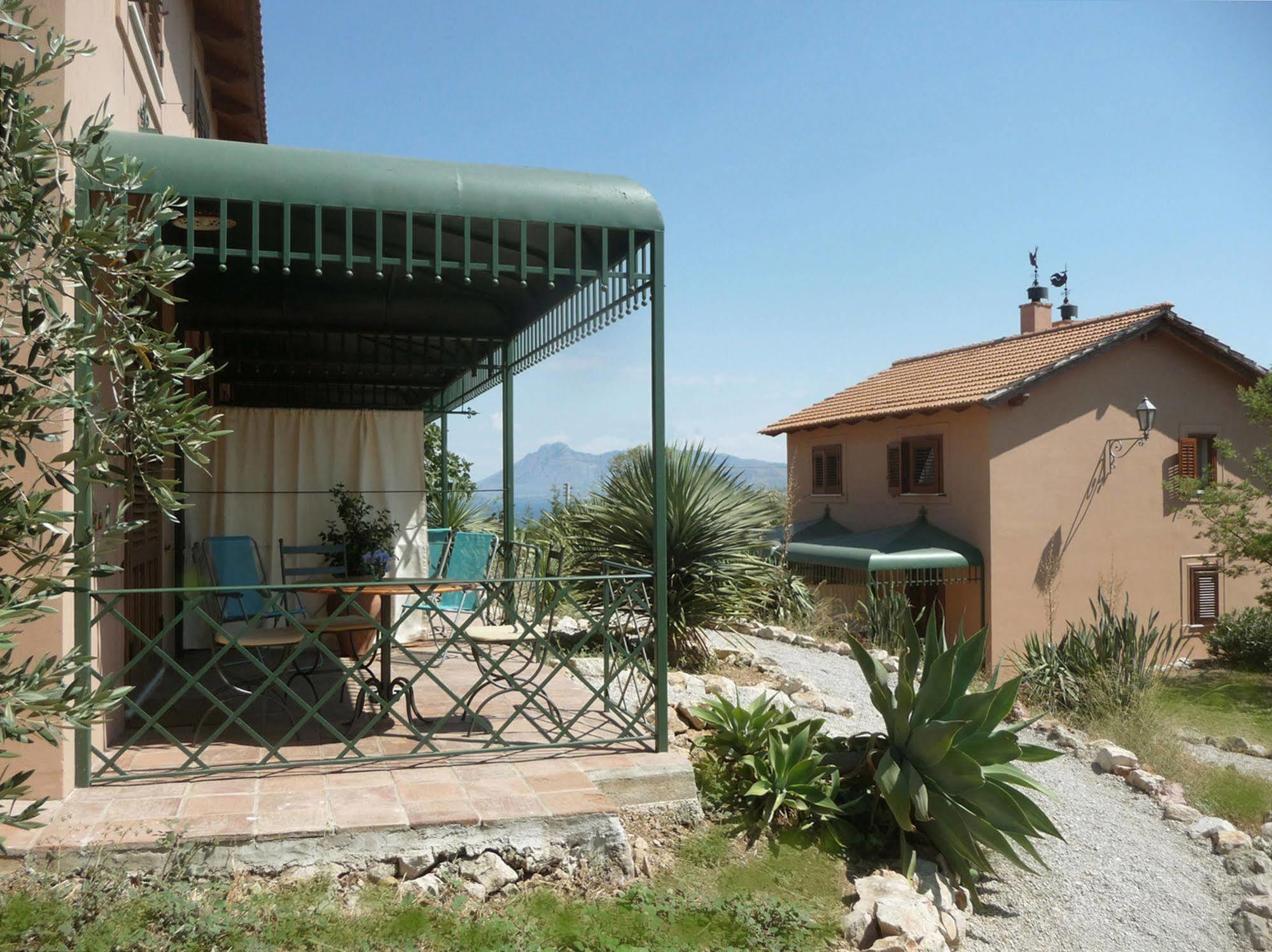 Villa Paladino Solunto Санта Флавия Екстериор снимка