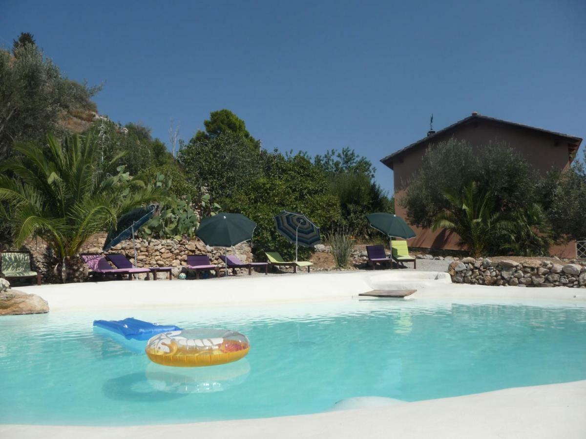 Villa Paladino Solunto Санта Флавия Екстериор снимка